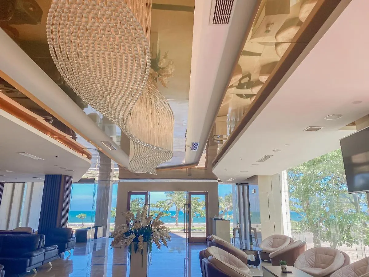 Grand Gold Beach Hotel & Spa Da Nang