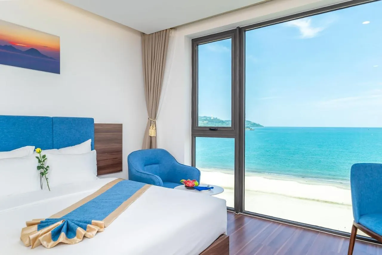 Grand Gold Beach Hotel & Spa Danang 4*,  Vietnam