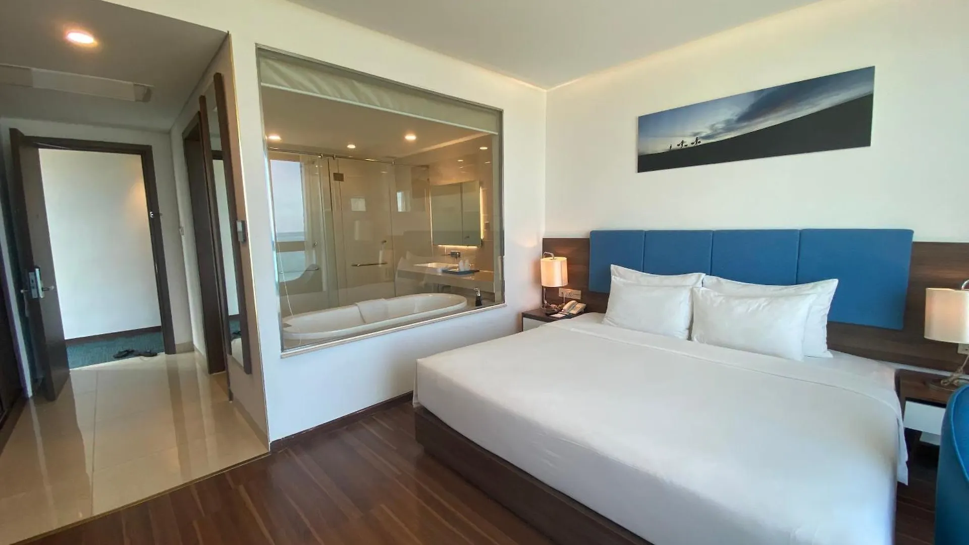 Grand Gold Beach Hotel & Spa Da Nang