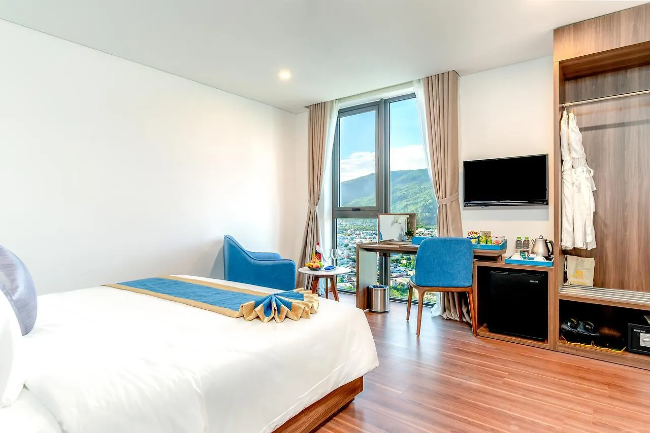 ****  Grand Gold Beach Hotel & Spa Da Nang Vietnam
