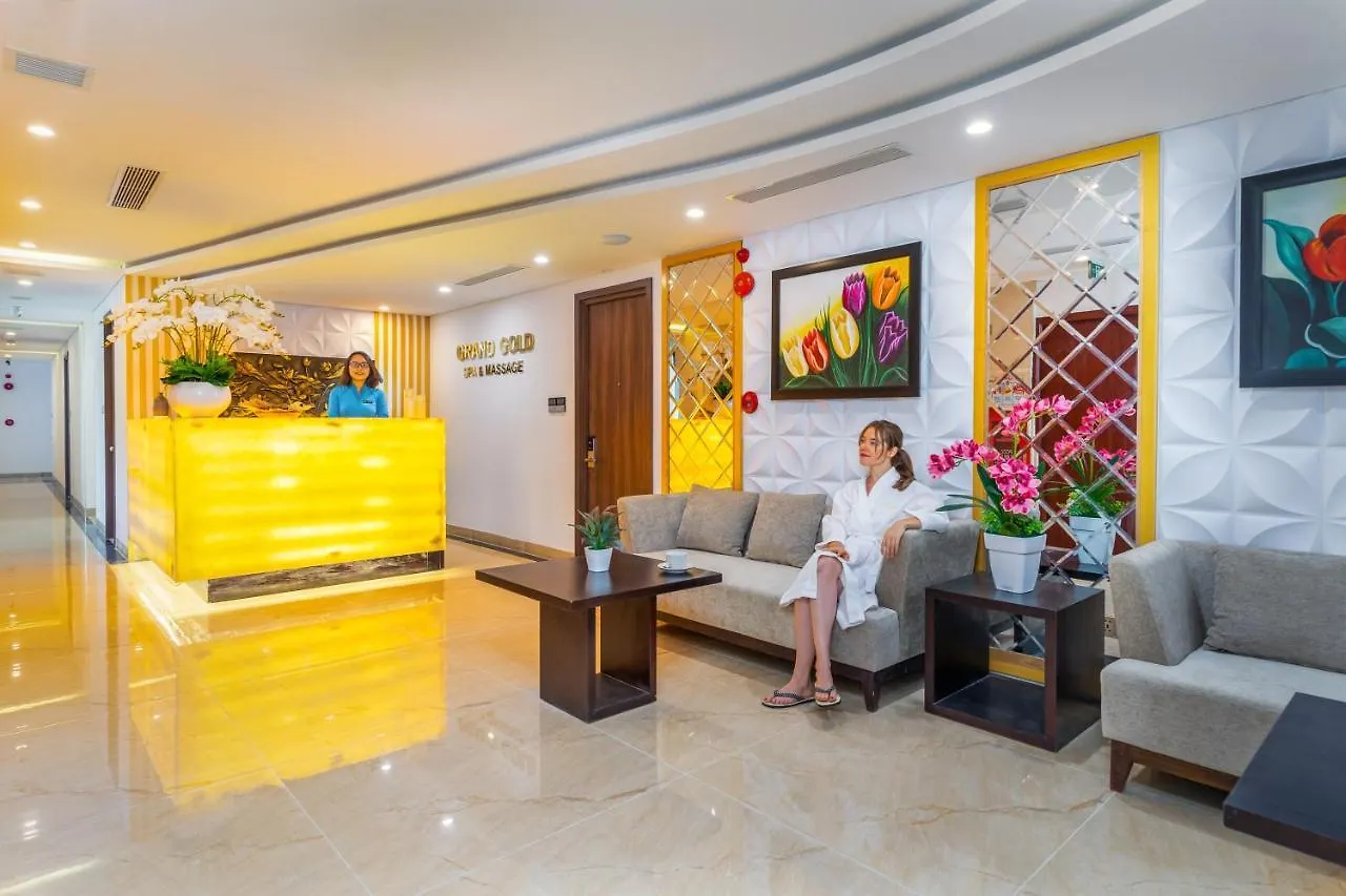 Grand Gold Beach Hotel & Spa Đà Nẵng Vietnám